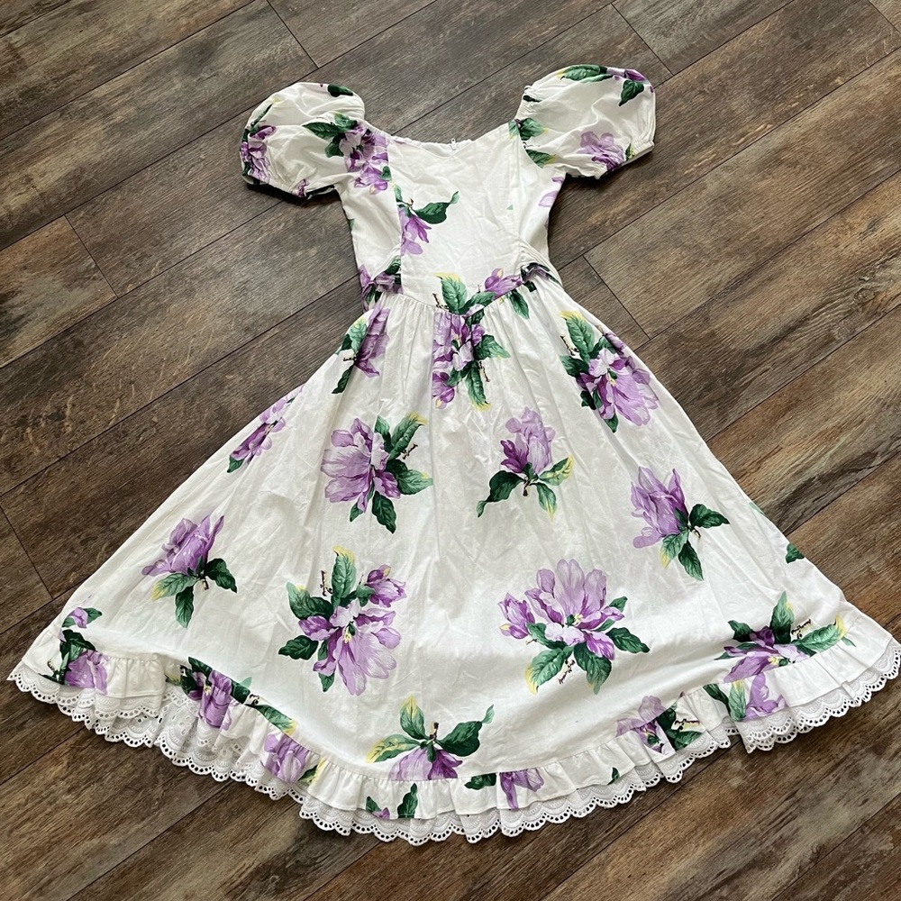 Girls' White Floral Puff-Sleeve Dress with Purple Blooms